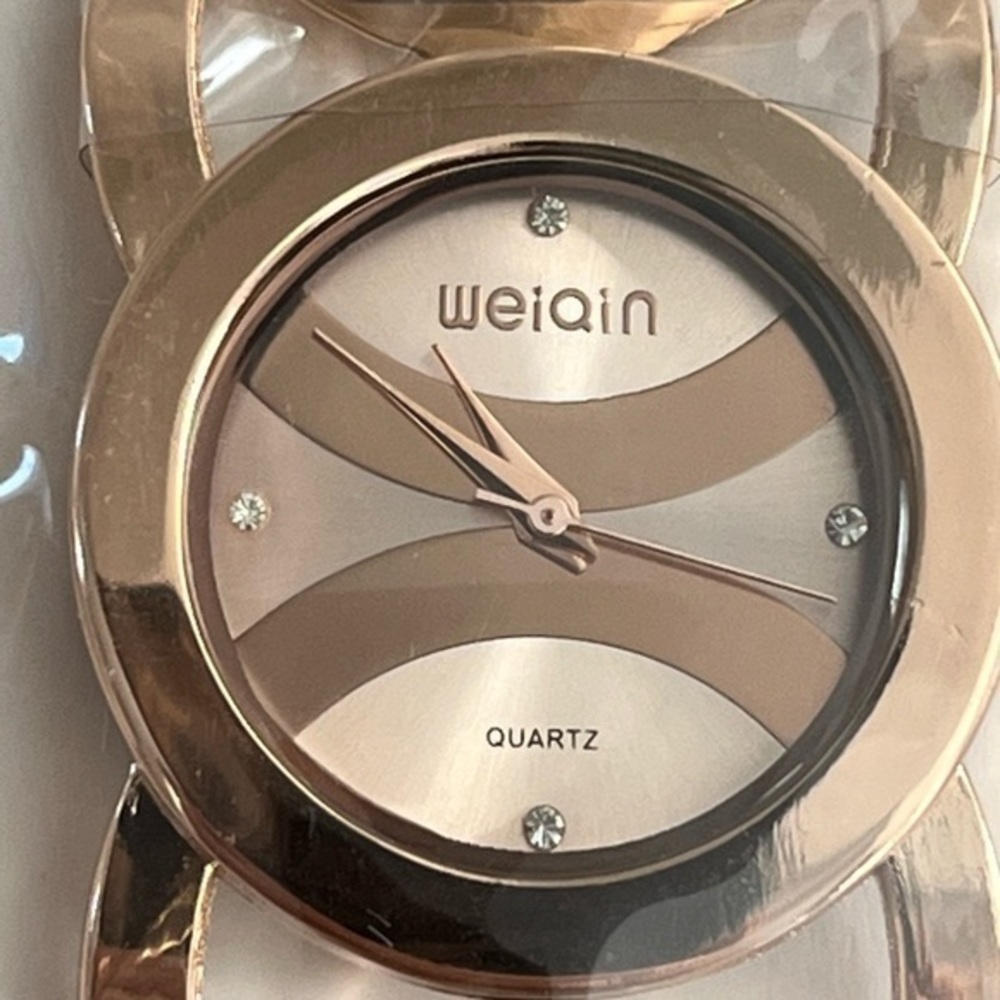 Weiqin Rose Gold Tone Rhinestone Women's Quartz Watch NWT NEEDS BATTERY - Picture 4 of 5